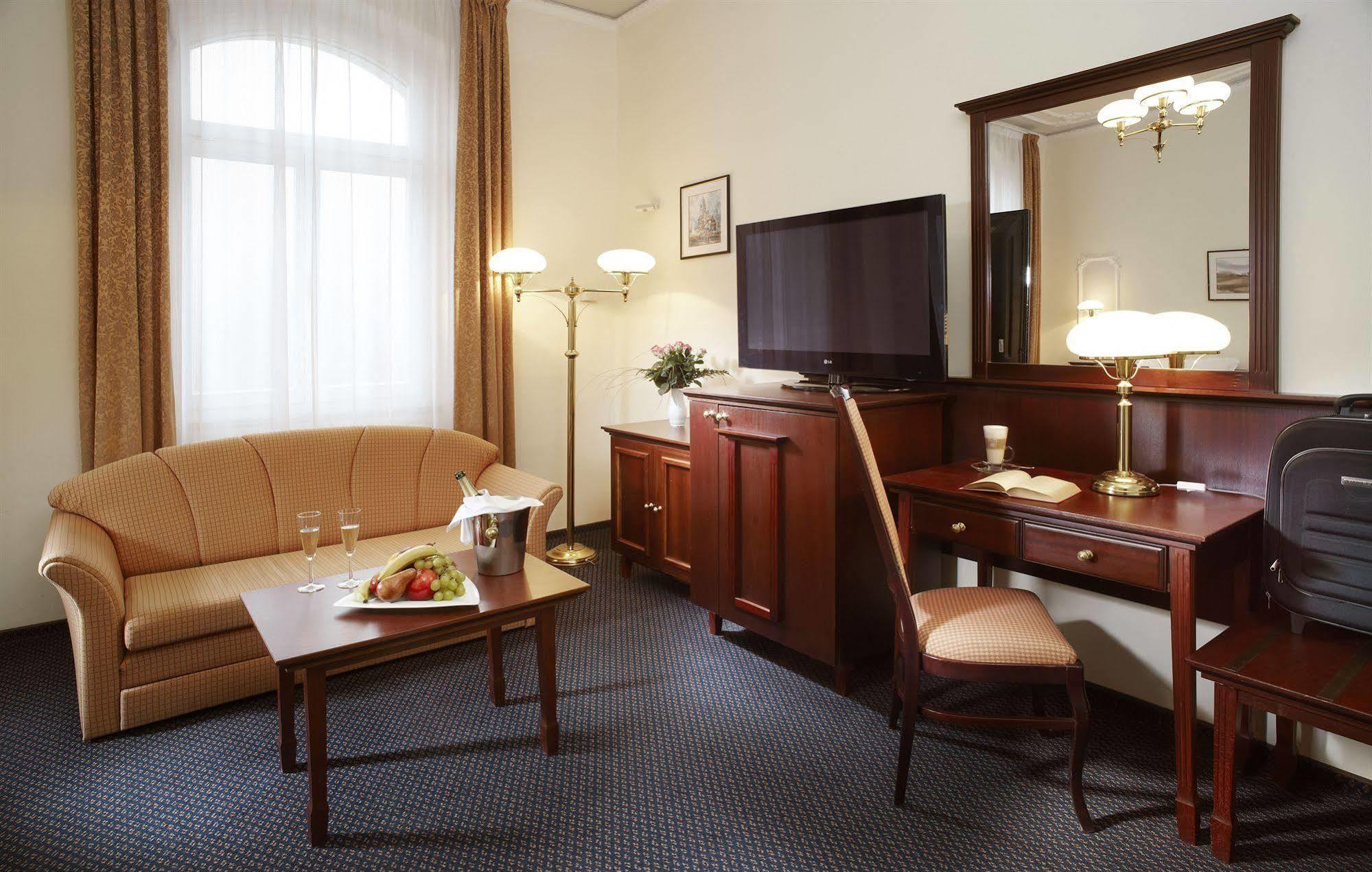 Hotel Excelsior Marianske Lazne Exterior photo